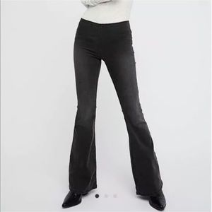 Free People Penny Pull-on Flare Jeans